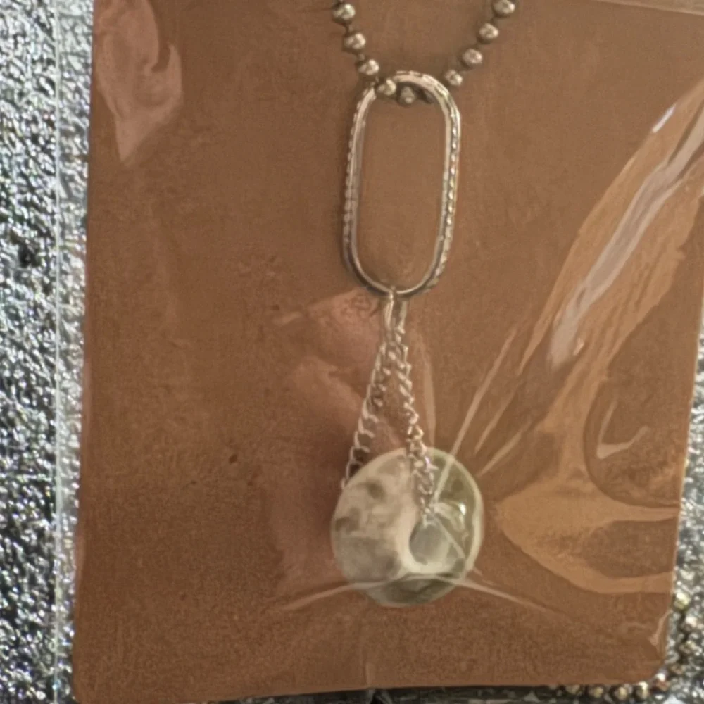 Unique Pendant Necklace - Picture 1 of 1